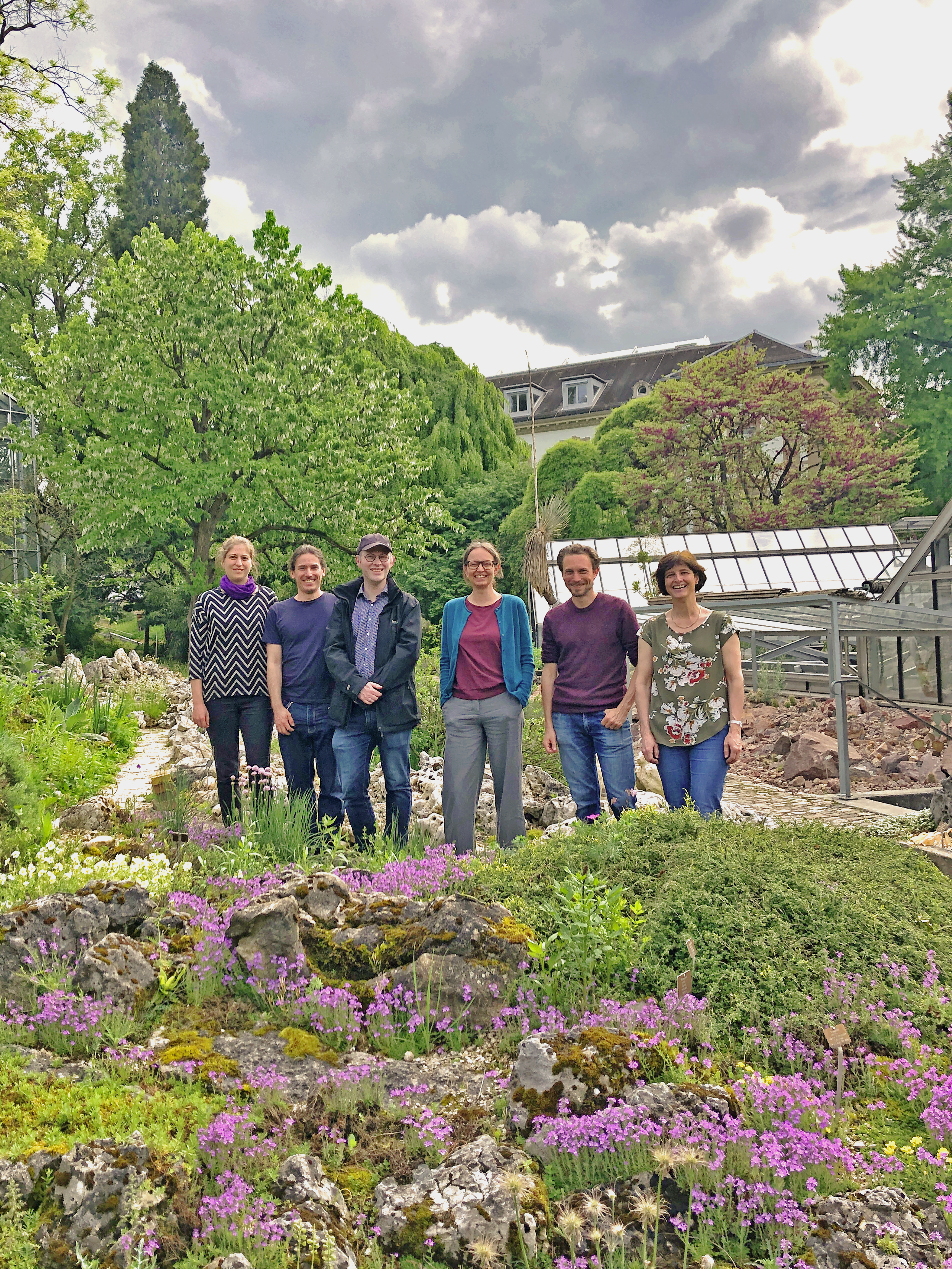 Christine Pümpin and Kristin Ismail-Meyer presenting Urban Dark Earth at the ViMi